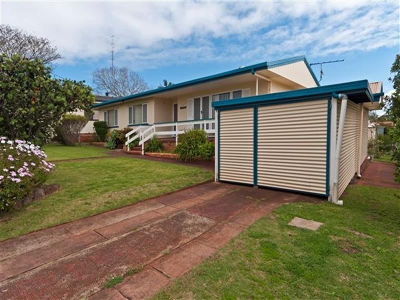 11 McNamara Street, Centenary Heights QLD 4350