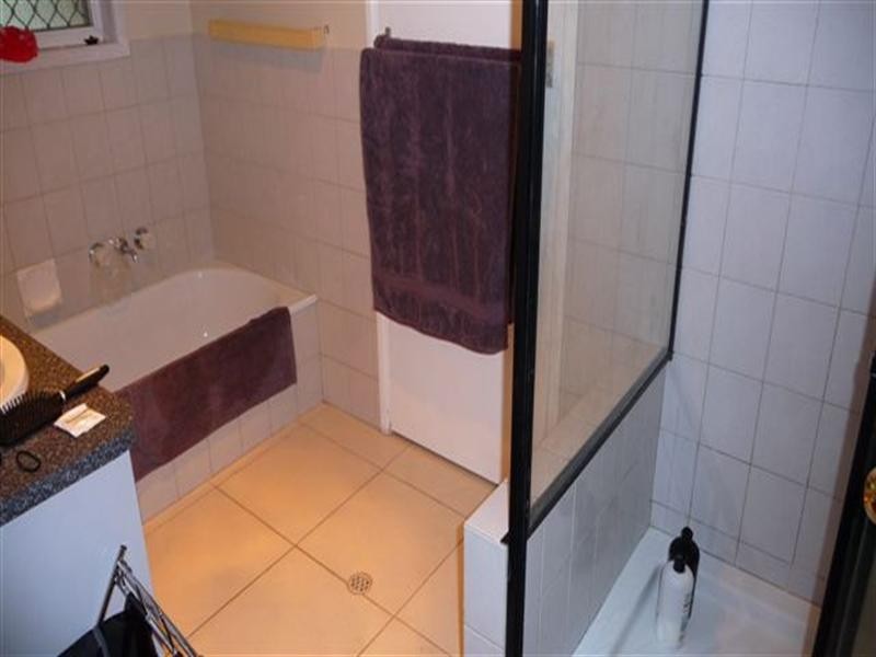 3 Black Court, Wilsonton QLD 4350