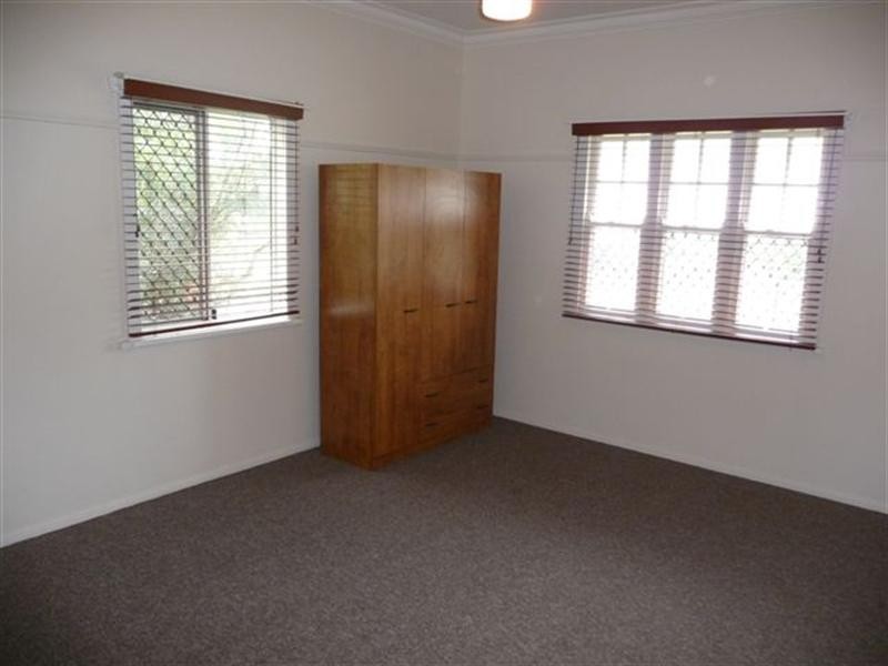 32 Suffolk Street, East Toowoomba QLD 4350