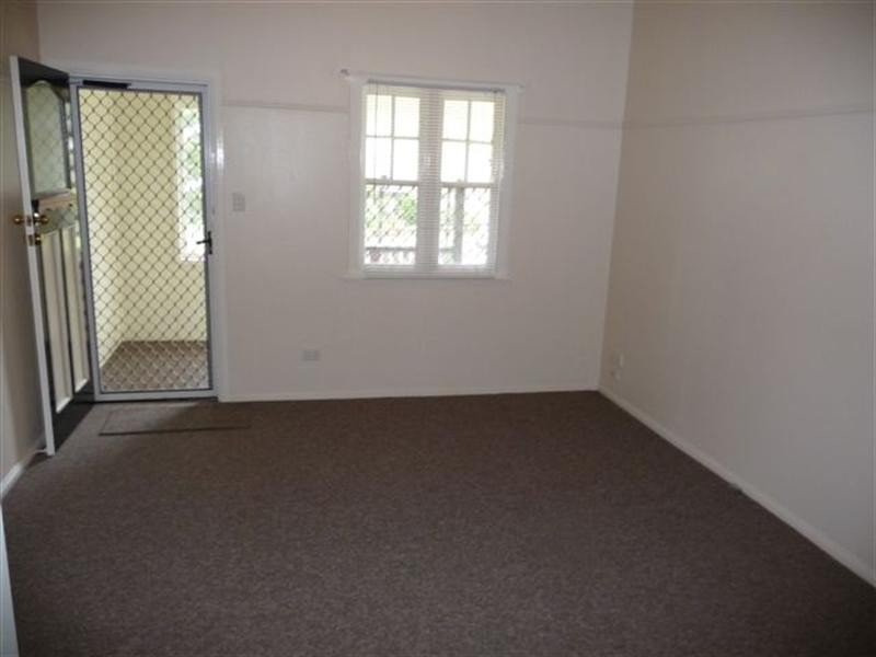 32 Suffolk Street, East Toowoomba QLD 4350