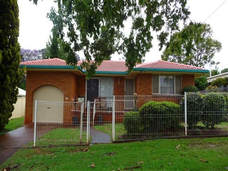 33 Butler Street, Rangeville QLD 4350
