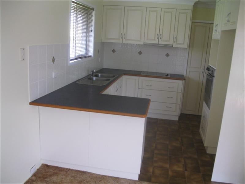 4 Koala Court, Harristown QLD 4350