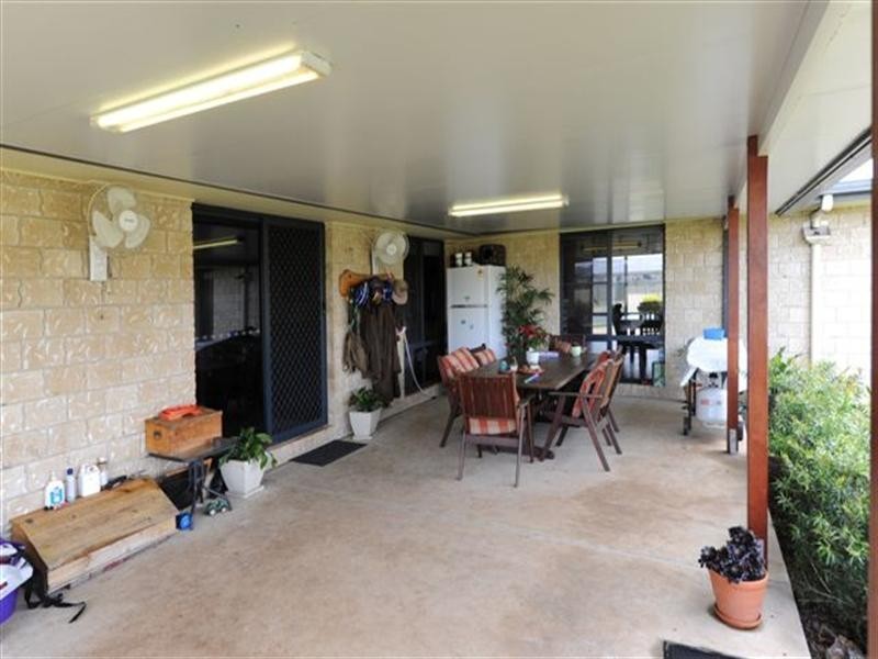 9 Marlowe Court, Westbrook QLD 4350