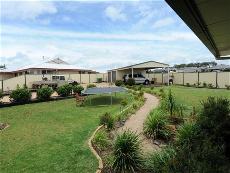 9 Marlowe Court, Westbrook QLD 4350