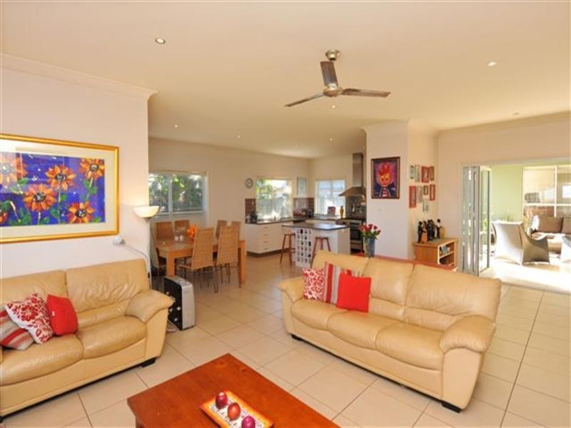 16 Quail Street, Rangeville QLD 4350