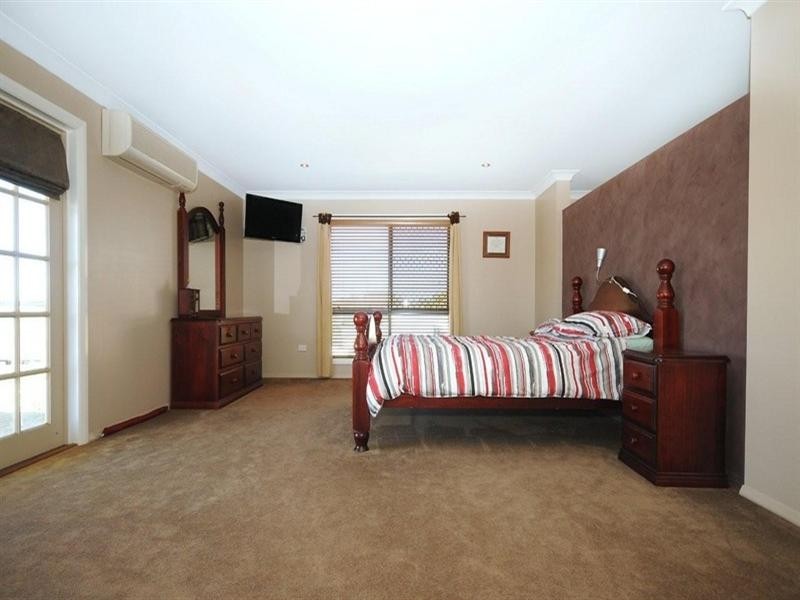 7 Pillar Street, Middle Ridge QLD 4350