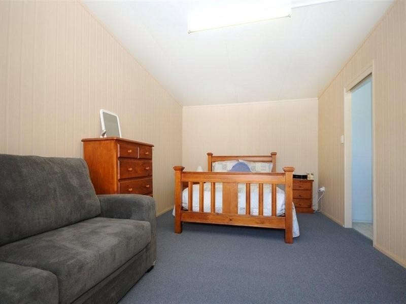 7 Pillar Street, Middle Ridge QLD 4350