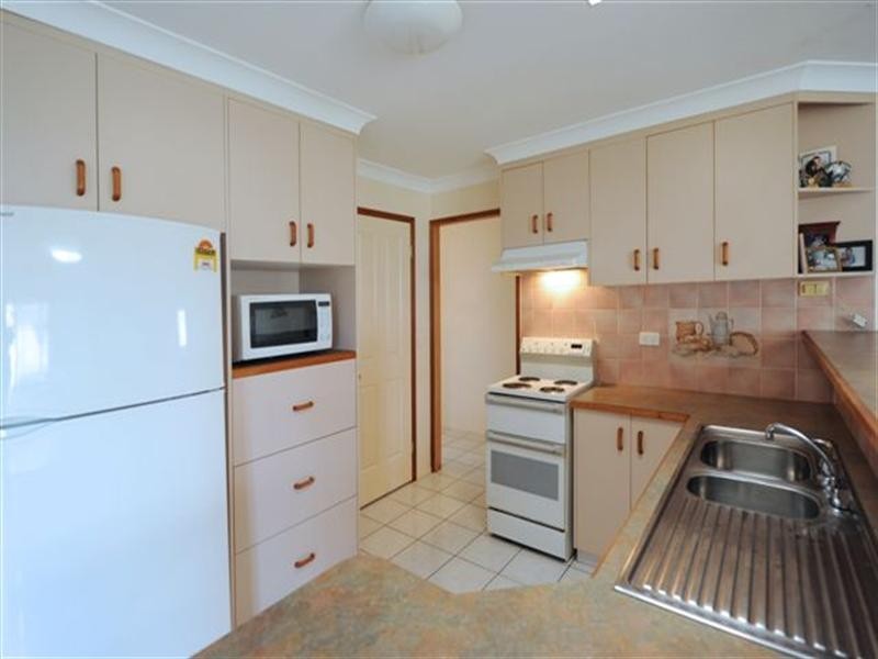 47 Gainsborough Drive, Glenvale QLD 4350
