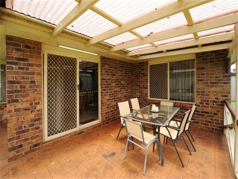 47 Gainsborough Drive, Glenvale QLD 4350