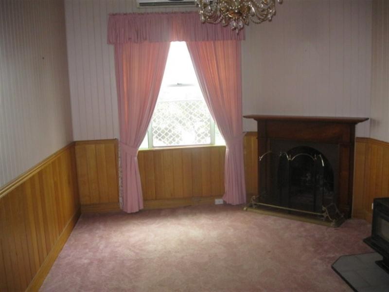 19 Phillip Street, East Toowoomba QLD 4350