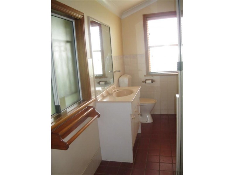 19 Phillip Street, East Toowoomba QLD 4350