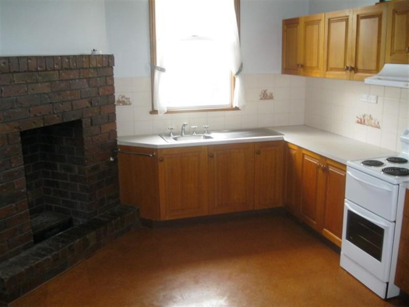 19 Phillip Street, East Toowoomba QLD 4350