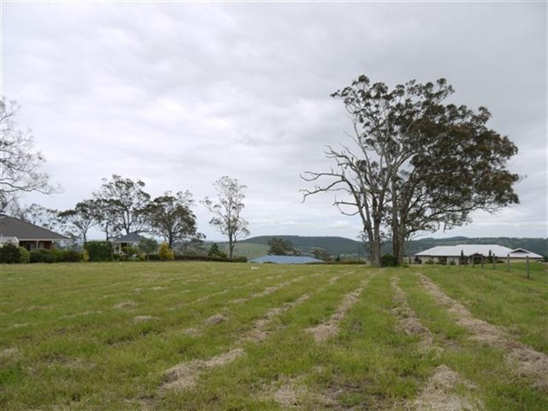 27 Panoramic Drive, Preston QLD 4352