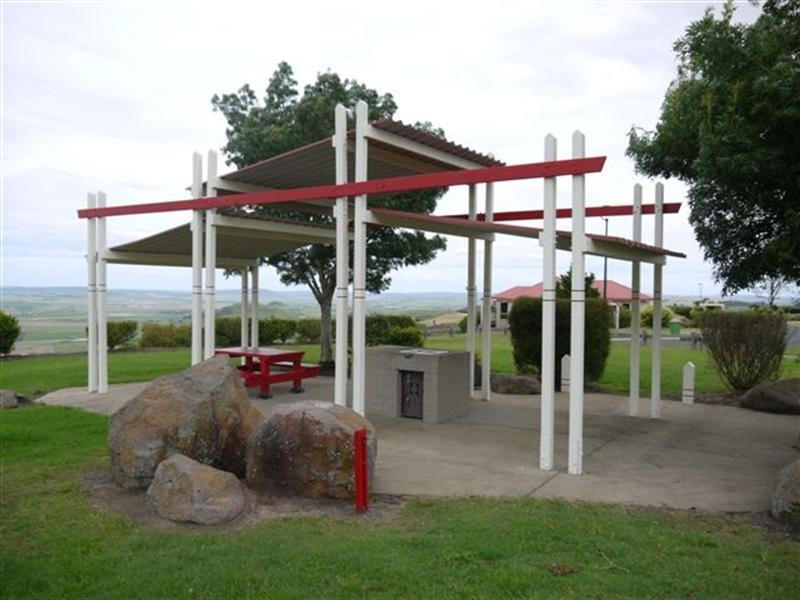 27 Panoramic Drive, Preston QLD 4352