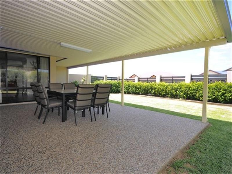 1 Garvan Court, Highfields QLD 4352