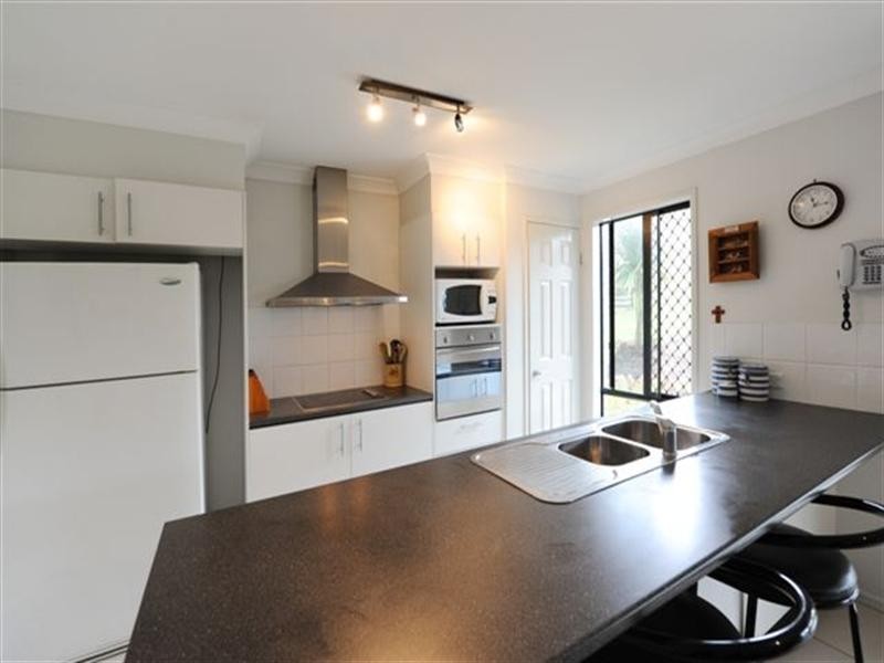 4 Winning Court, Glenvale QLD 4350