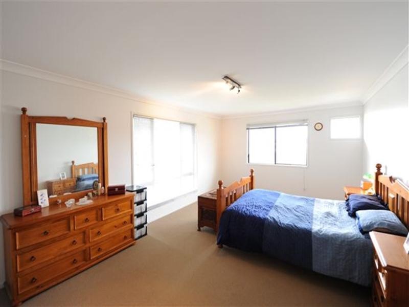 4 Winning Court, Glenvale QLD 4350