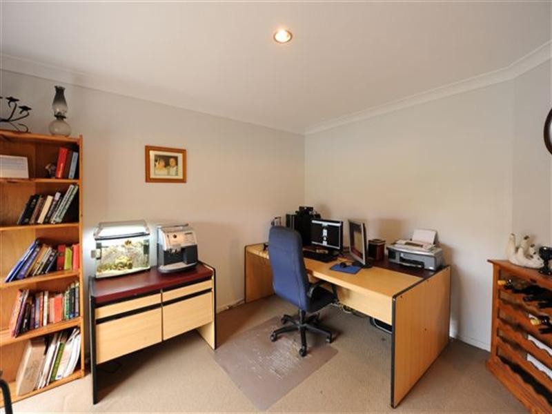 4 Winning Court, Glenvale QLD 4350