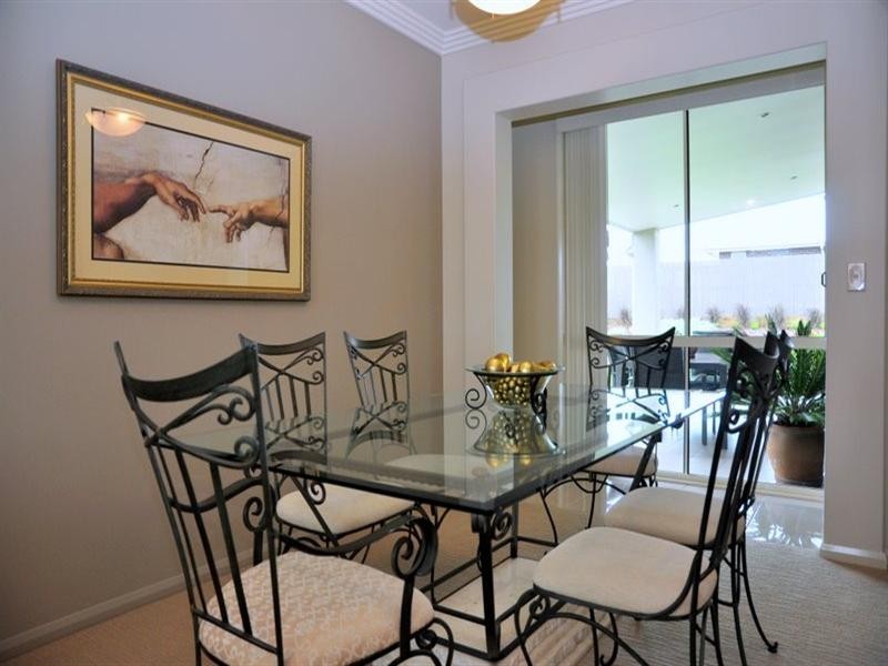 8 Beardsworth Court, Middle Ridge QLD 4350