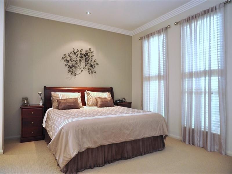 8 Beardsworth Court, Middle Ridge QLD 4350