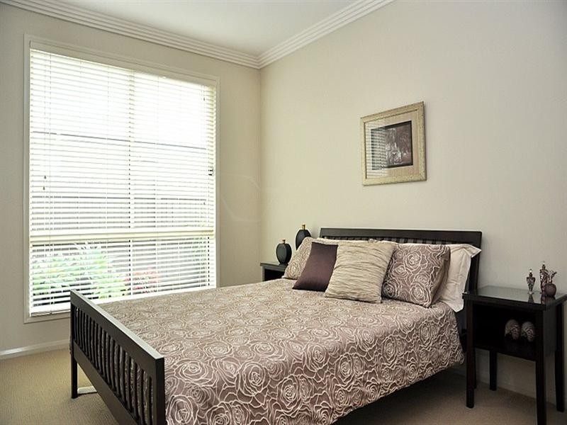8 Beardsworth Court, Middle Ridge QLD 4350