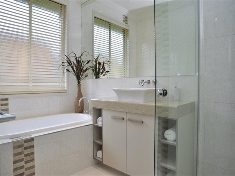 8 Beardsworth Court, Middle Ridge QLD 4350