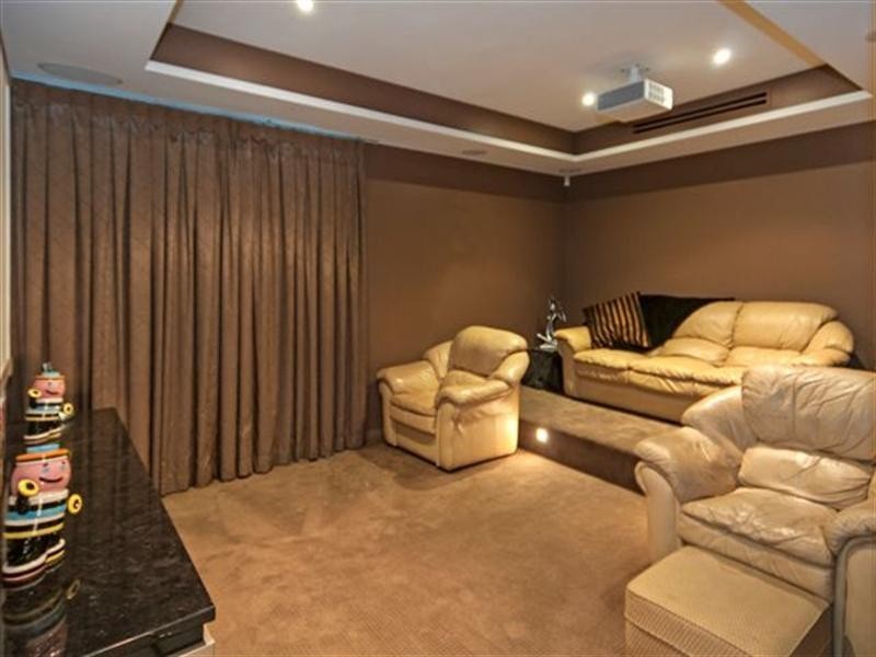 20 Caithness Court, Middle Ridge QLD 4350