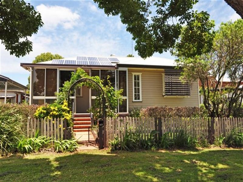 42 Victory Street, Newtown QLD 4350
