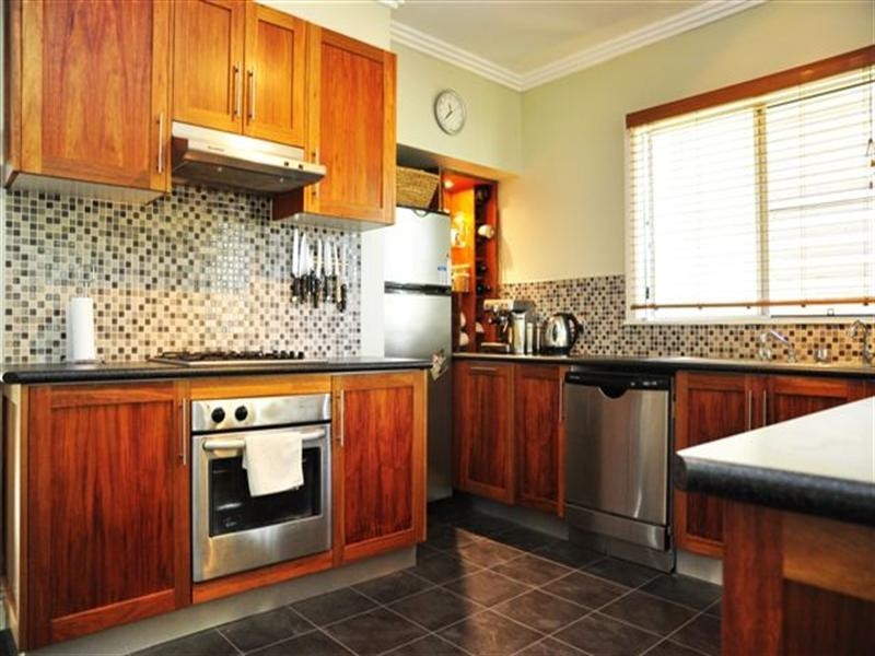 42 Victory Street, Newtown QLD 4350