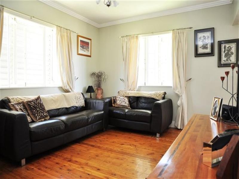 42 Victory Street, Newtown QLD 4350