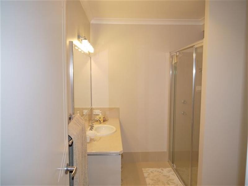 24 Wellington Street, Wyreema QLD 4352