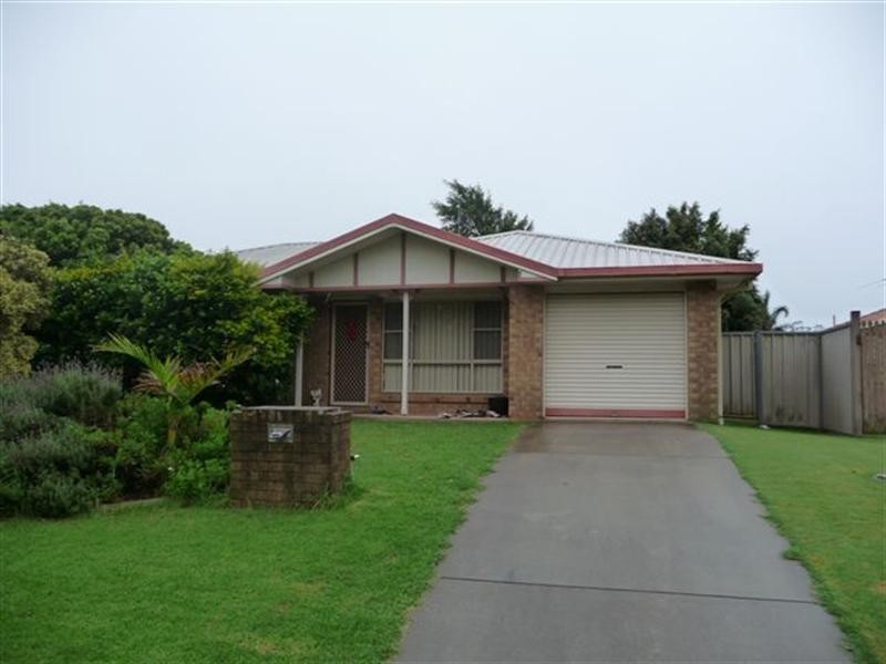 5 Barlow Street, Cranley QLD 4350