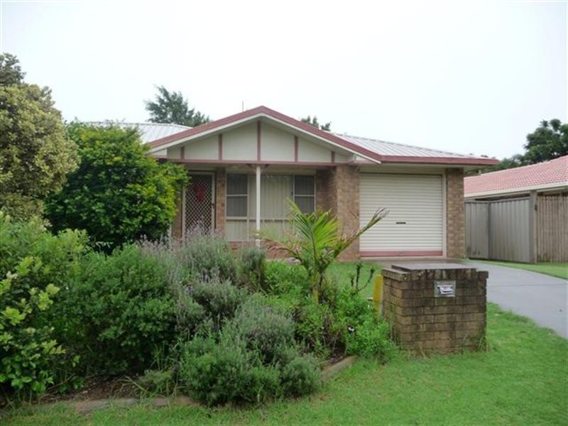 5 Barlow Street, Cranley QLD 4350