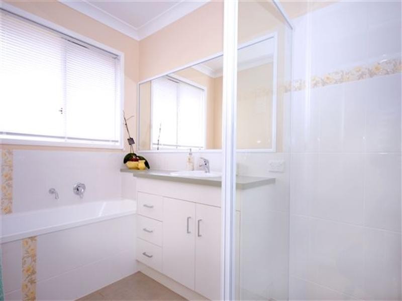 3 Pendrea Close, Highfields QLD 4352