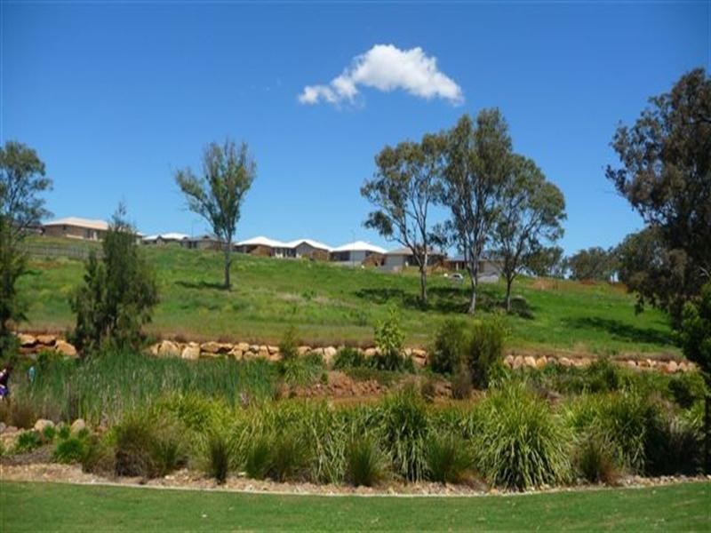 3 Pendrea Close, Highfields QLD 4352