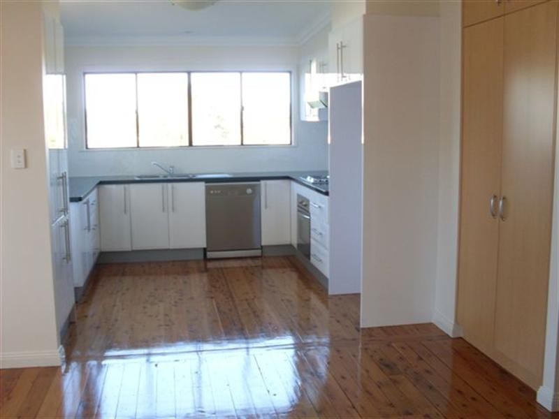 164b Alderley Street, Centenary Heights QLD 4350