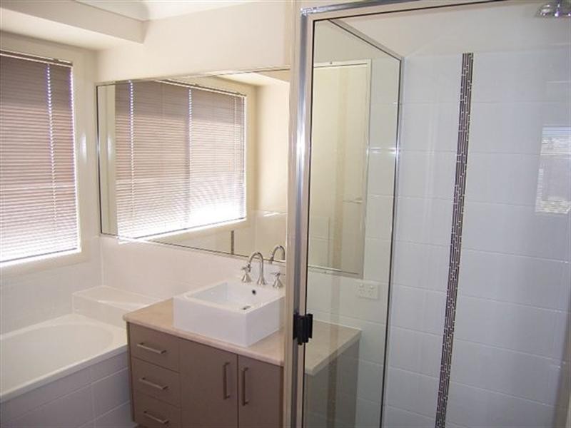 33 Honeyeater Drive, Highfields QLD 4352