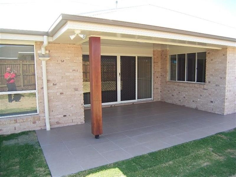 33 Honeyeater Drive, Highfields QLD 4352