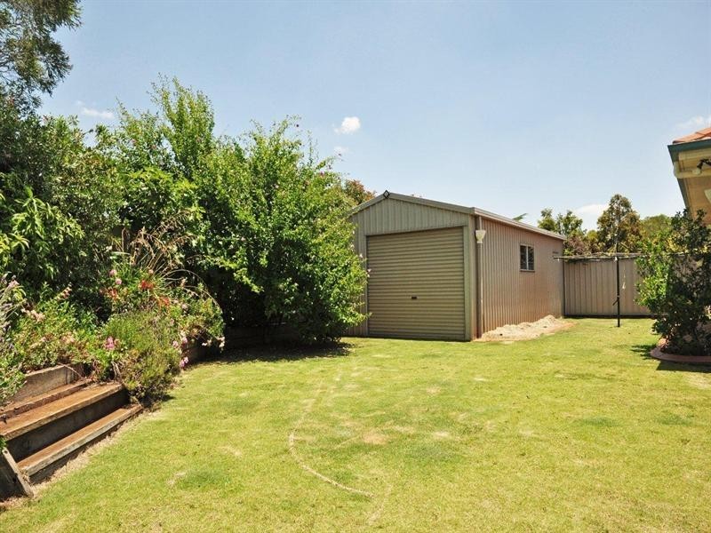 10 Parsley Drive, Middle Ridge QLD 4350