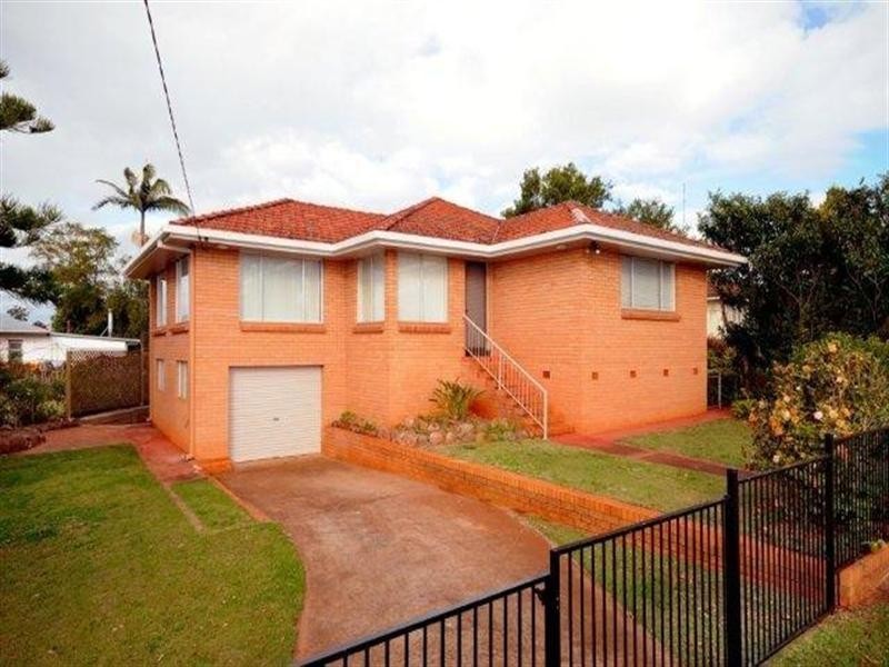 8 Leichardt Street, Centenary Heights QLD 4350