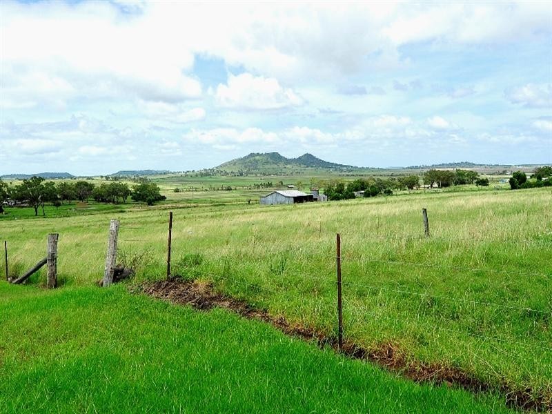 12 Commonwealth Crescent, Gowrie Junction QLD 4352