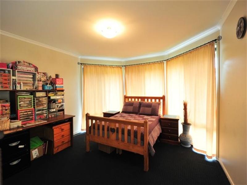 12 Commonwealth Crescent, Gowrie Junction QLD 4352