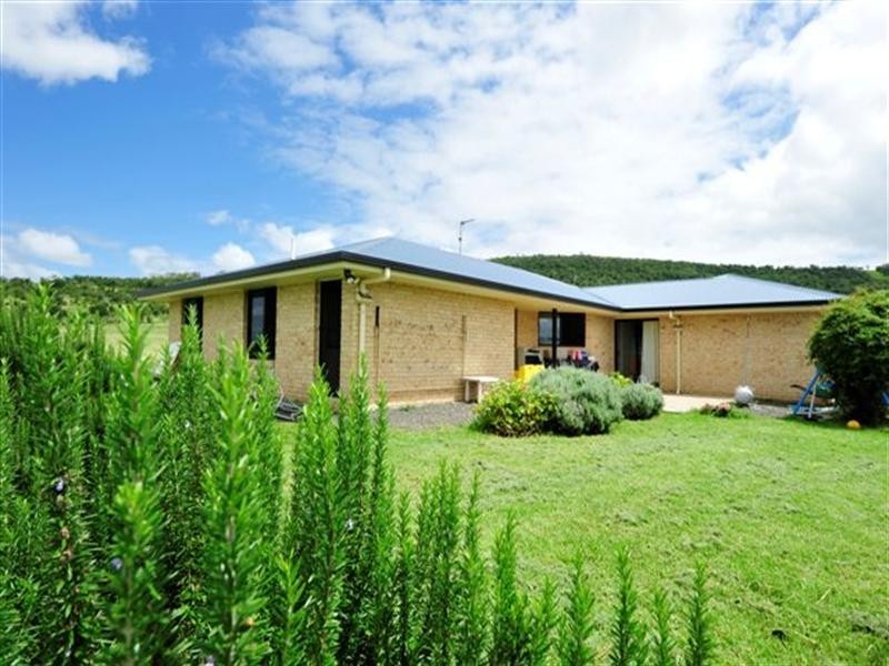 12 Commonwealth Crescent, Gowrie Junction QLD 4352