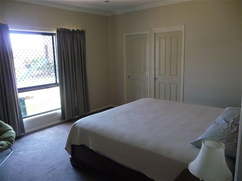 4 Emily Court, Highfields QLD 4352