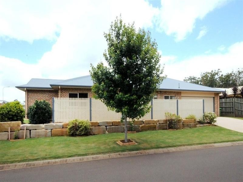 52 McClymont Drive, Rangeville QLD 4350