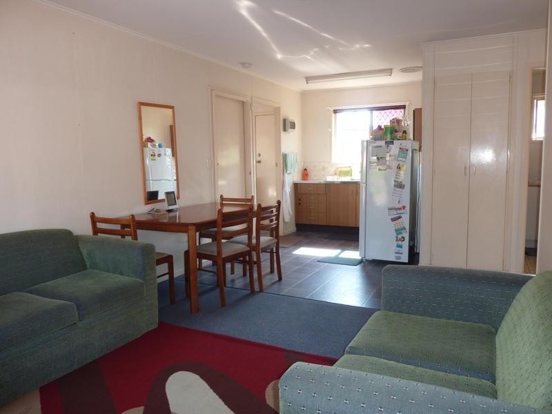 2/352a Bridge Street, Wilsonton QLD 4350