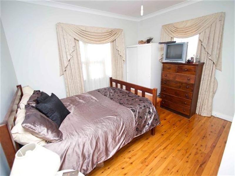 16 Webb Street, Rangeville QLD 4350