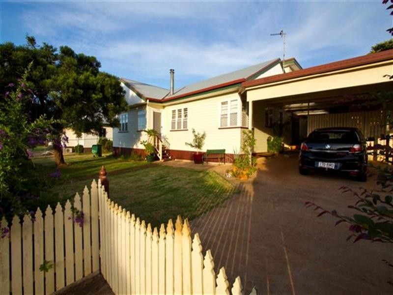 16 Webb Street, Rangeville QLD 4350