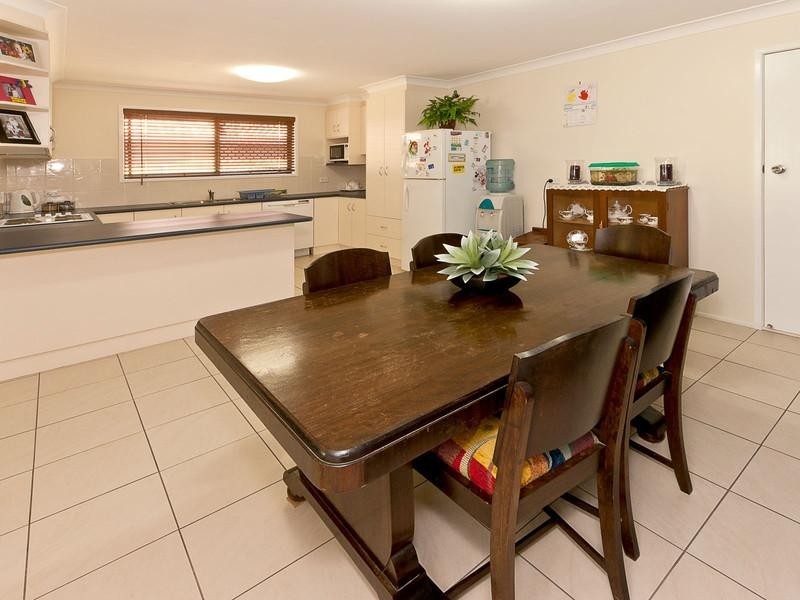 9 Jason Street, Wilsonton Heights QLD 4350