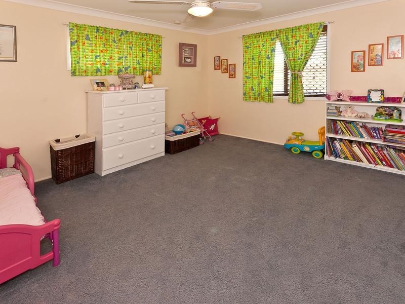 9 Jason Street, Wilsonton Heights QLD 4350